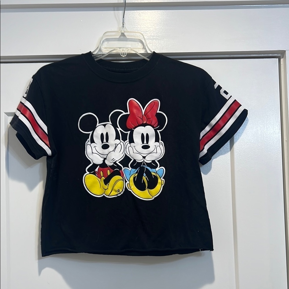 Disney Kids Mickey and Minnie Shirt size small.